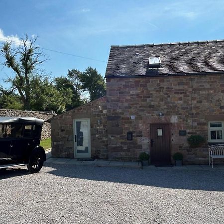 Chic 2 Bed Peak District Cottage Barn Near Alton Towers, Polar Bears, Chatsworth House Leek Kültér fotó